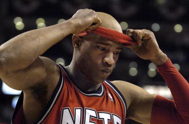 国安新援首秀进球锁定平局（国安新援处子秀破门助队战平）