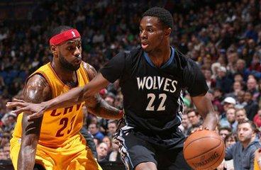 与4结缘，多特5轮欧冠联赛有4轮打入4球，剩下1轮被曼城进4球（多特与数字4的奇缘：5场欧冠4场打进4球，另1场被曼城灌4球）