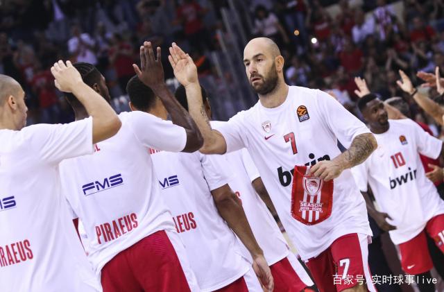 六台嘉宾：阿隆索输曼城就下课，皇马还没官宣是担心欧冠惨败（六台评论：若输曼城阿隆索恐遭下课，皇马迟未官宣因忧欧冠惨败）