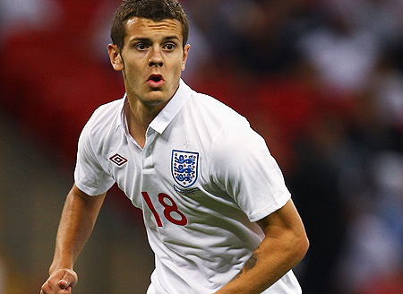 里程碑！东契奇职业生涯常规赛总篮板突破4000大关（东契奇达成里程碑：生涯常规赛篮板突破4000）