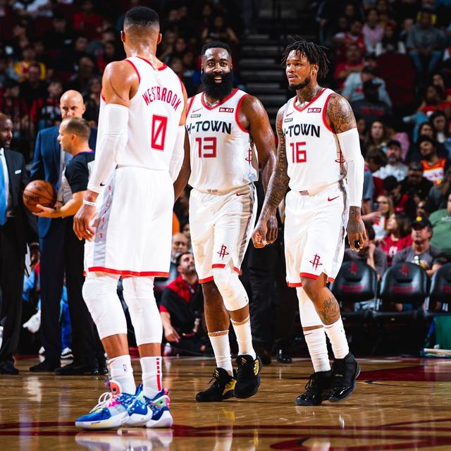 摩洛哥队非洲杯大名单：阿什拉夫领衔，卜拉欣、马兹拉维入选（摩洛哥公布非洲杯名单：阿什拉夫率队，卜拉欣、马兹拉维在列）