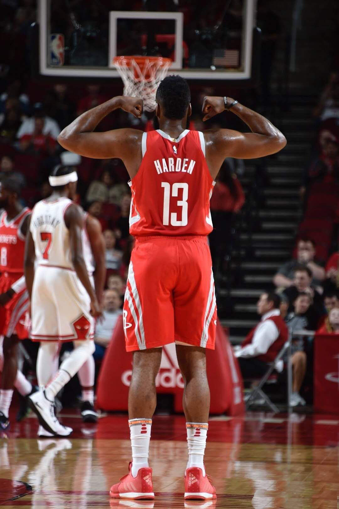 斯帕莱蒂：丢球前踢得像教科书一样死板；伊尔迪兹在顶级之上（斯帕莱蒂：失球前我们踢得过于教条；伊尔迪兹已超越顶级）