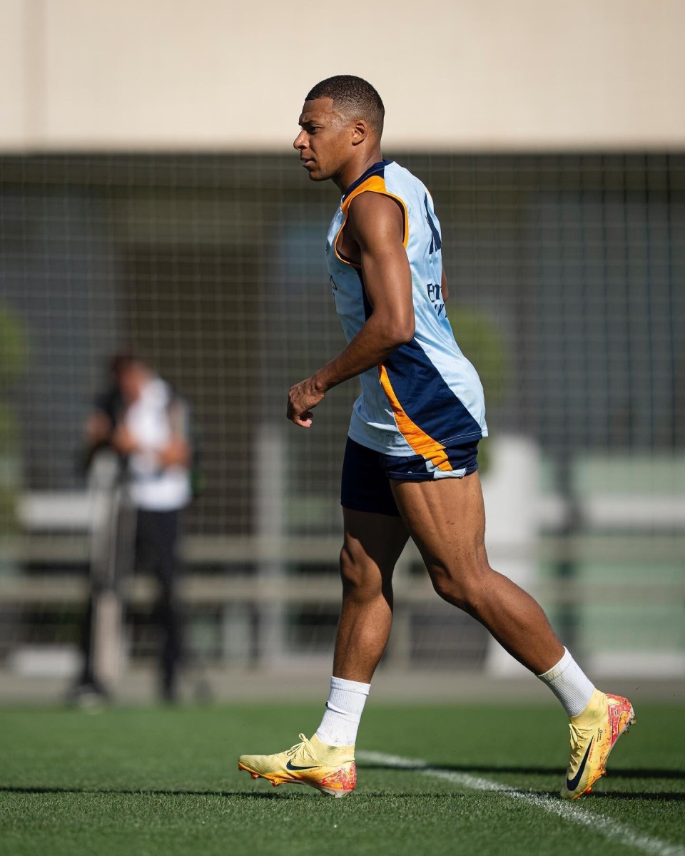 官方：波兰16岁门将武平斯基加盟阿森纳，签约两年（阿森纳官宣签下16岁波兰门将武平斯基，合同两年）